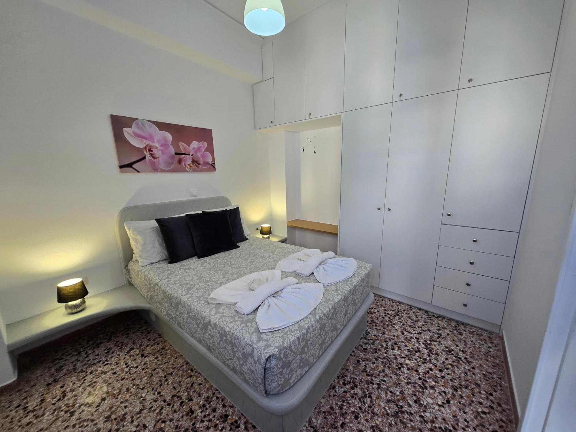 Maraki's Little House Santorini Holiday home *